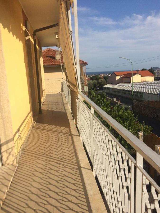 A Casa Di Nonna Luciana - Trilocale Con Giardino Apartment เชริอาเล ภายนอก รูปภาพ